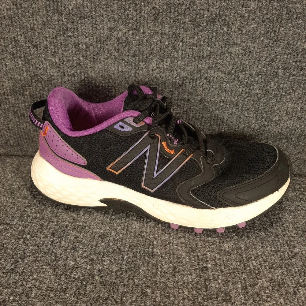 New Balance 410v7 Womens Size 7.5 Trail Running Shoes Black and Purple WT410CK7